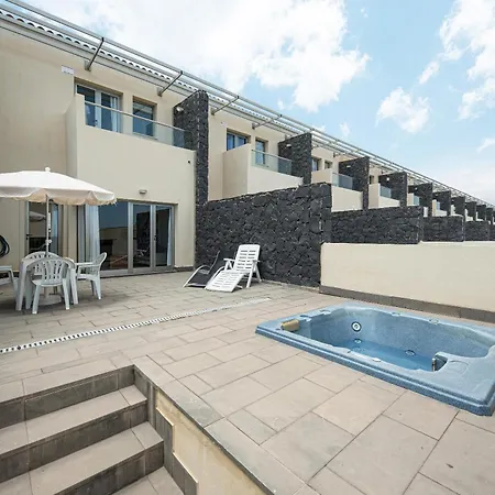 Sun Bay 4 Villa